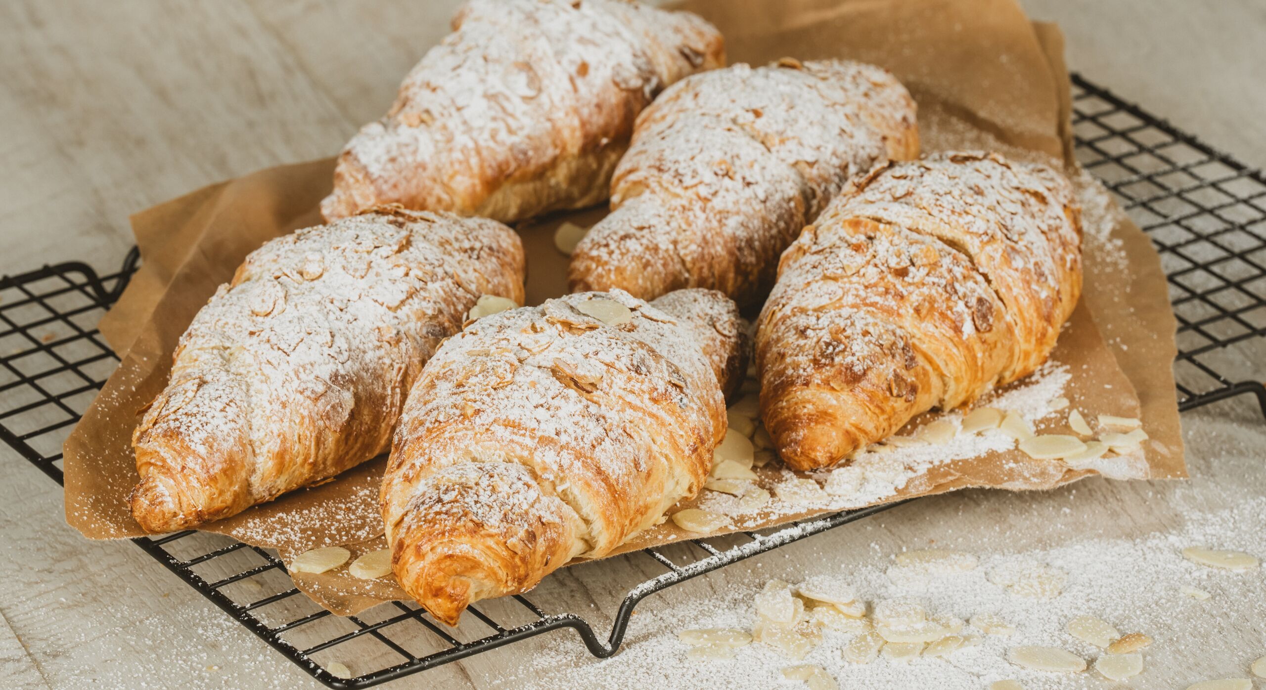 almond-croissant-hero-mood